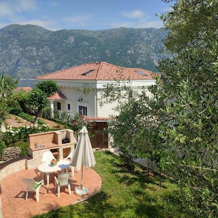 Holiday House In The Kotor Bay Exteriör bild